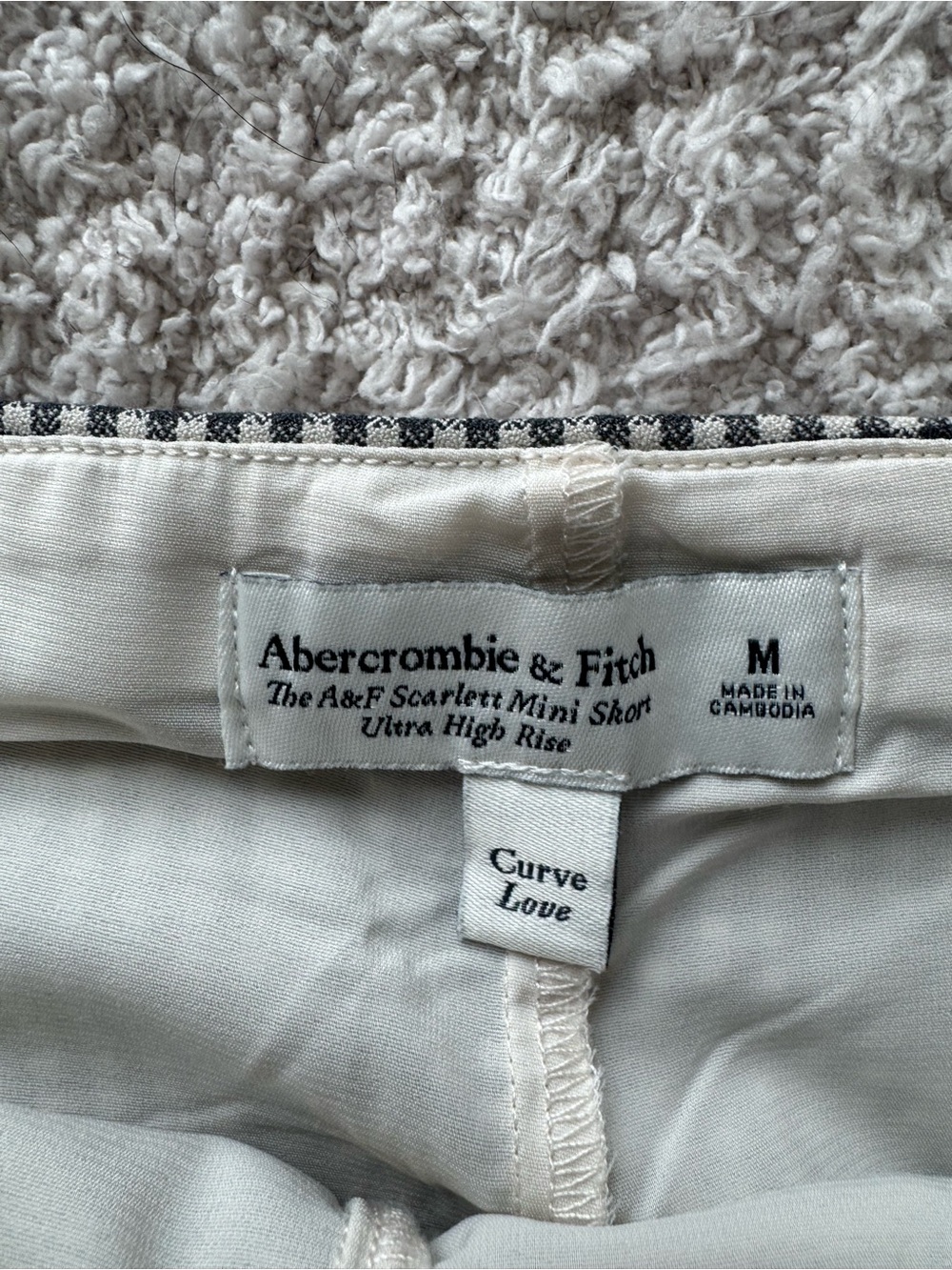 Abercrombie Scarlett Mini Skort Ultra High Rise - Picture 3 of 3